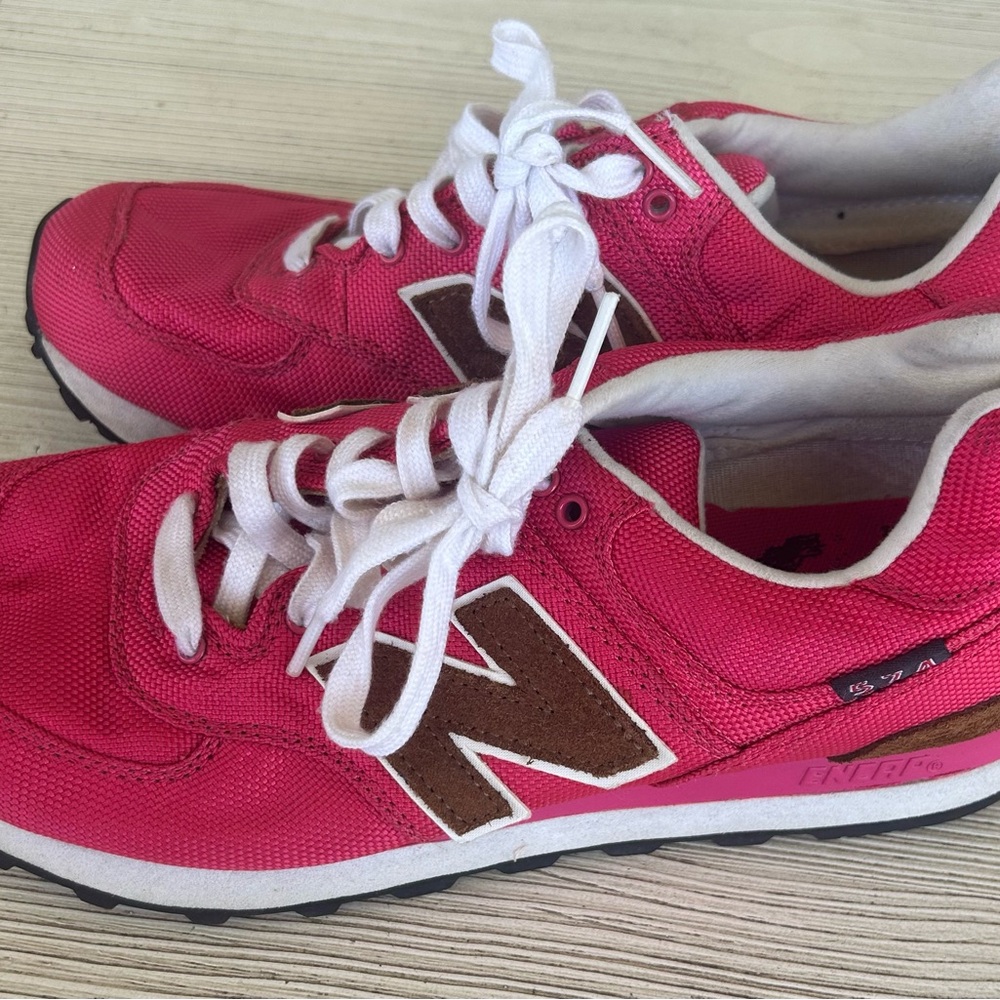 New Balance Women's Pink Brown Sneakers Sz 9